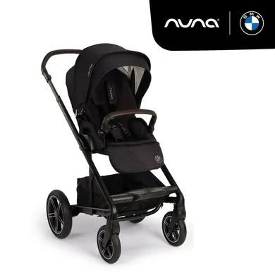 nuna, Schwarz – Besonderheit: intensives Carbon-Schwarz mit dem unverwechselbaren BMW Trinity Muster und dunkelbraunen Leatherette-Akzenten