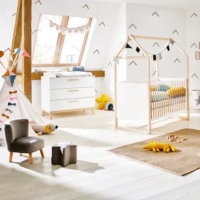 Babyzimmer Sets, Pinolino, Weiß – Besonderheit: Set aus Hausbett und Wickelkommode inkl. Wickelaufsatz