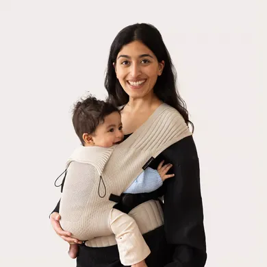 Babytragen, FLYBABY, Beige – Besonderheit: flexibel anpassbar und komfortabel