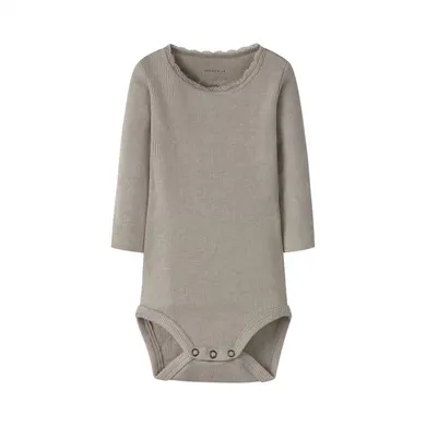 Langarmbodys, name it, Beige – Besonderheit: aus 57% Baumwolle (davon mindestens 50% aus Bio-Baumwolle), 38% Modal TENCEL™, 5% Elasthan