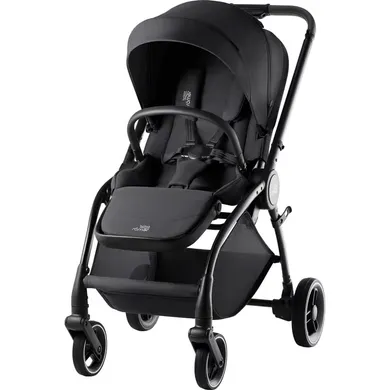 Britax Diamond, Schwarz – Besonderheit: Sitzeinheit mit flacher Liegeposition und verstellbarer Fußstütze