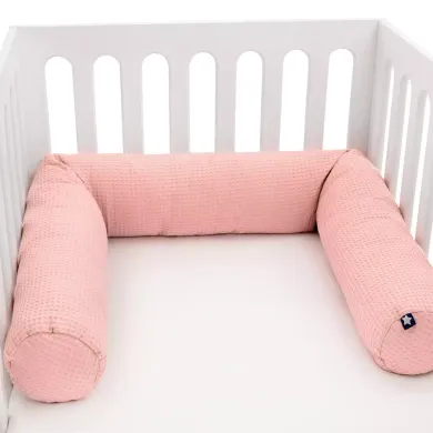 Nestchen, Zöllner, Pink – Besonderheit: schützt Baby's Köpfchen vor harten Gitterstäben
