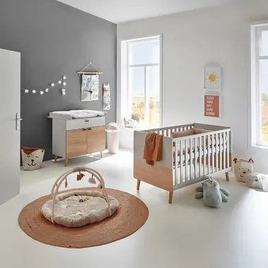 Babyzimmer Sets, Arthur Berndt, Grau – Besonderheit: Set bestehend aus einem Kinderbett, einer schmalen Wickelkommode und Kommodenfüßen